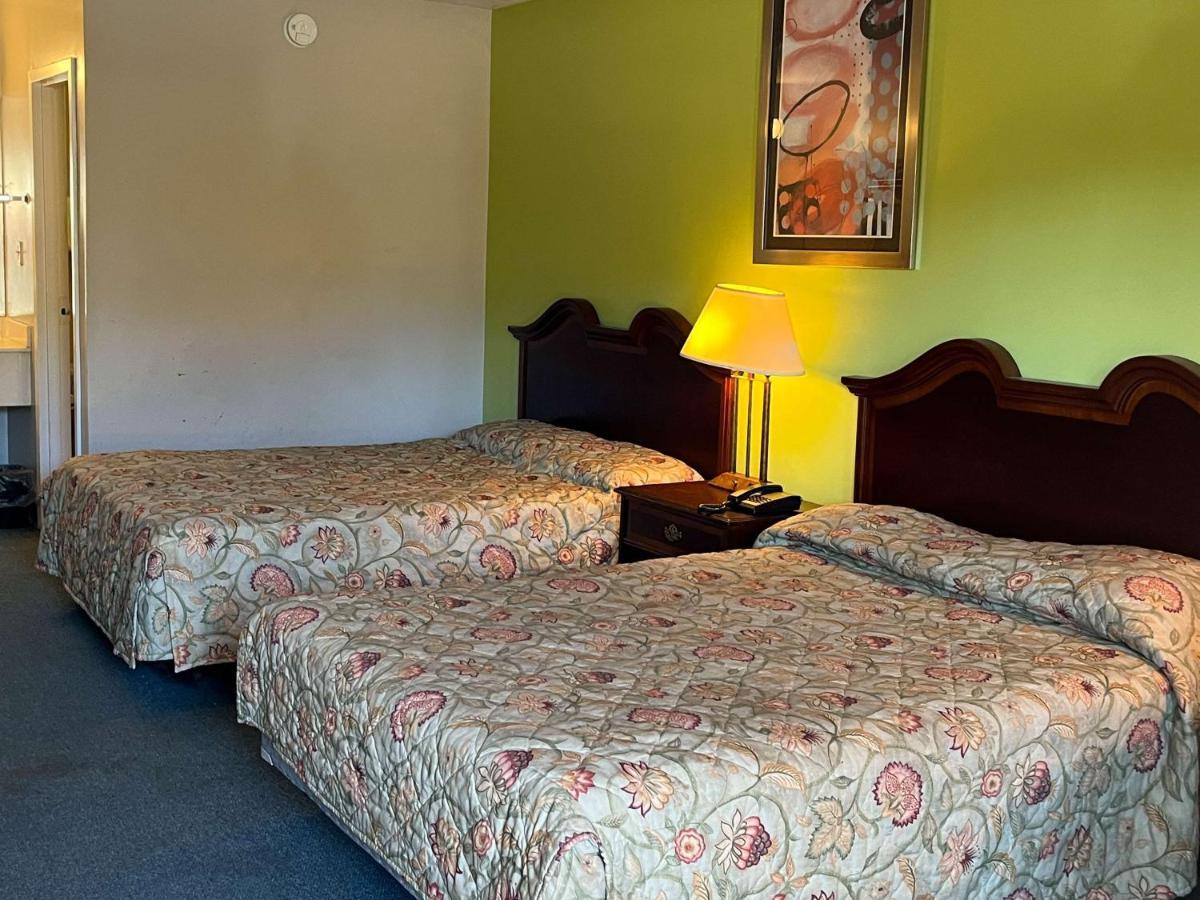 Hotel 6 Bracey, Va I 85 Bracey